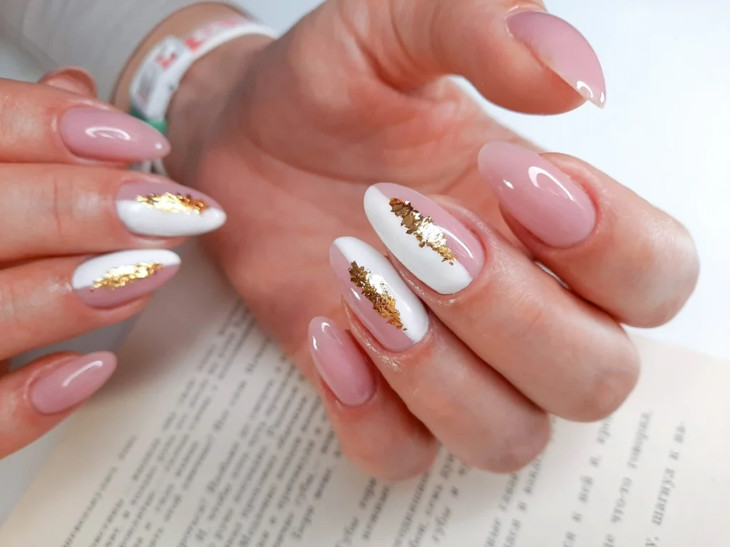 gold wedding nail